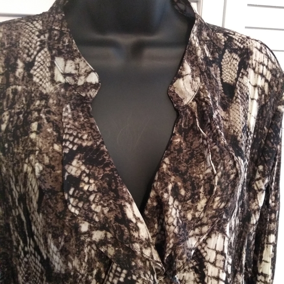 NWT blouse button down 18w - Picture 2 of 8